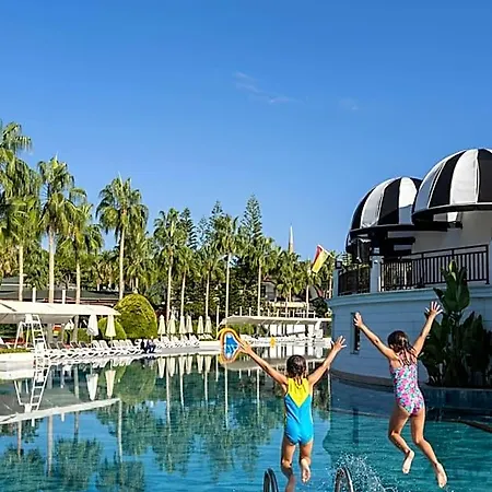 Hotel Oz Incekum 5*